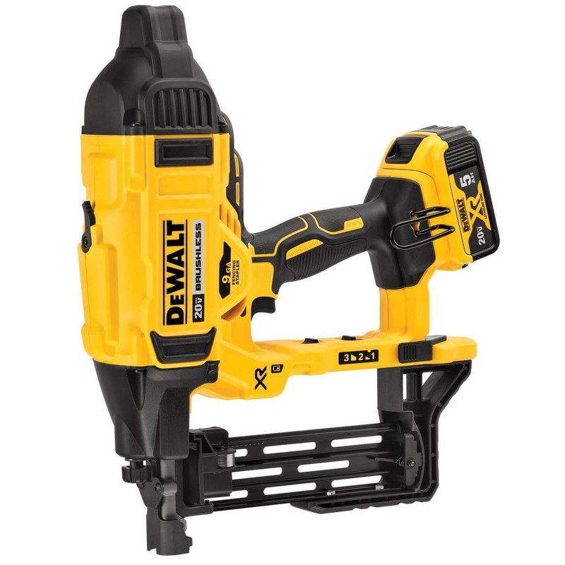 DEWALT AGRAFEUSE CRAMPILLON SUR BATTERIE DCFS950P2 18V 5 Ah